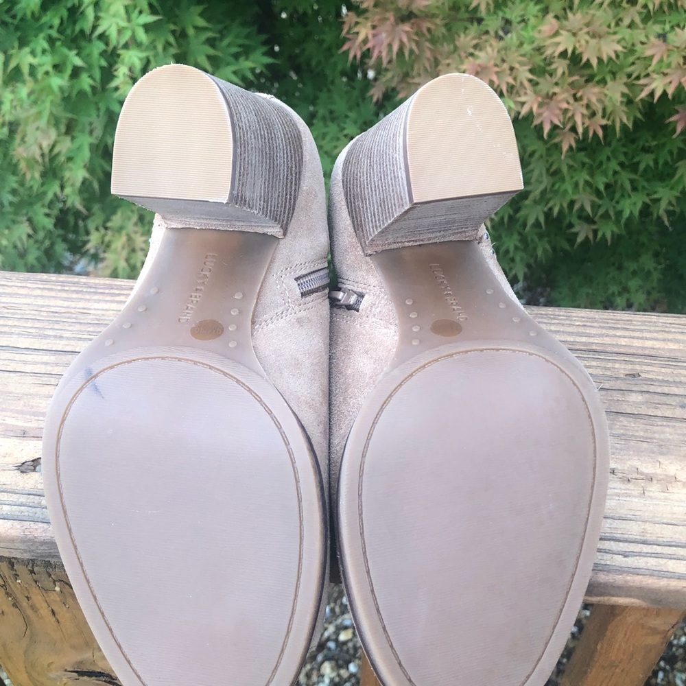 Donating🎉HP Lucky suede leather peep toe booties!   Sz 9 💰⬇️ - Picture 10 of 12